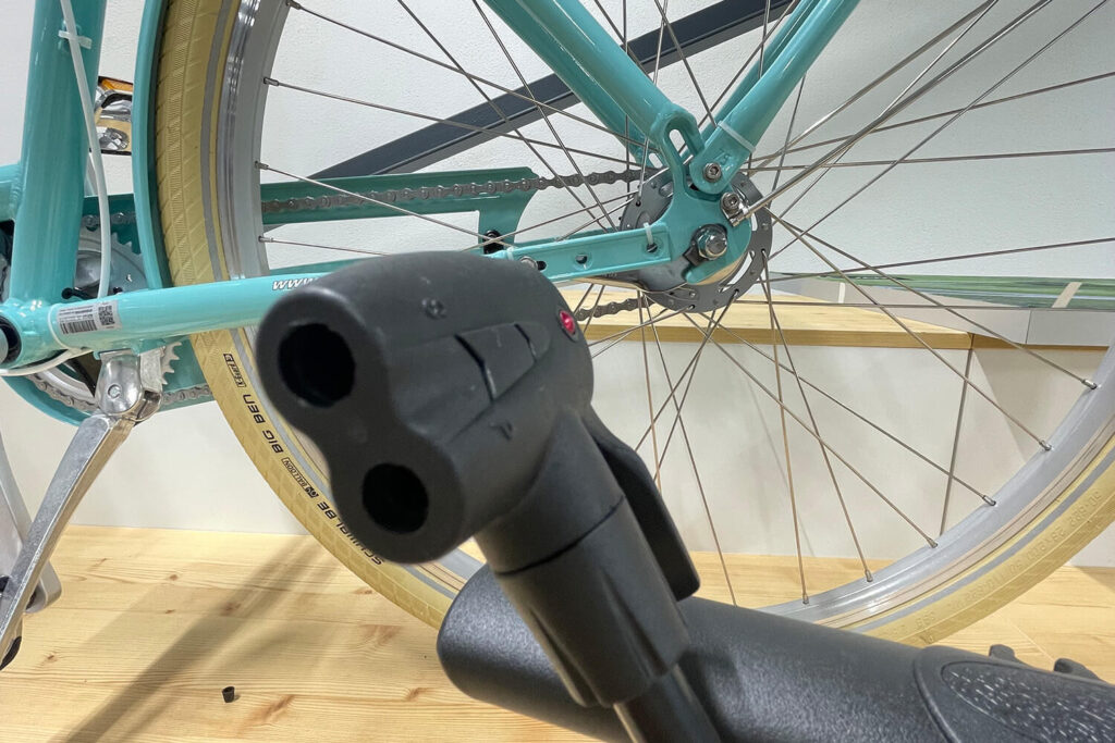 Den Fahrradreifen richtig aufpumpen › pressedienst-fahrrad