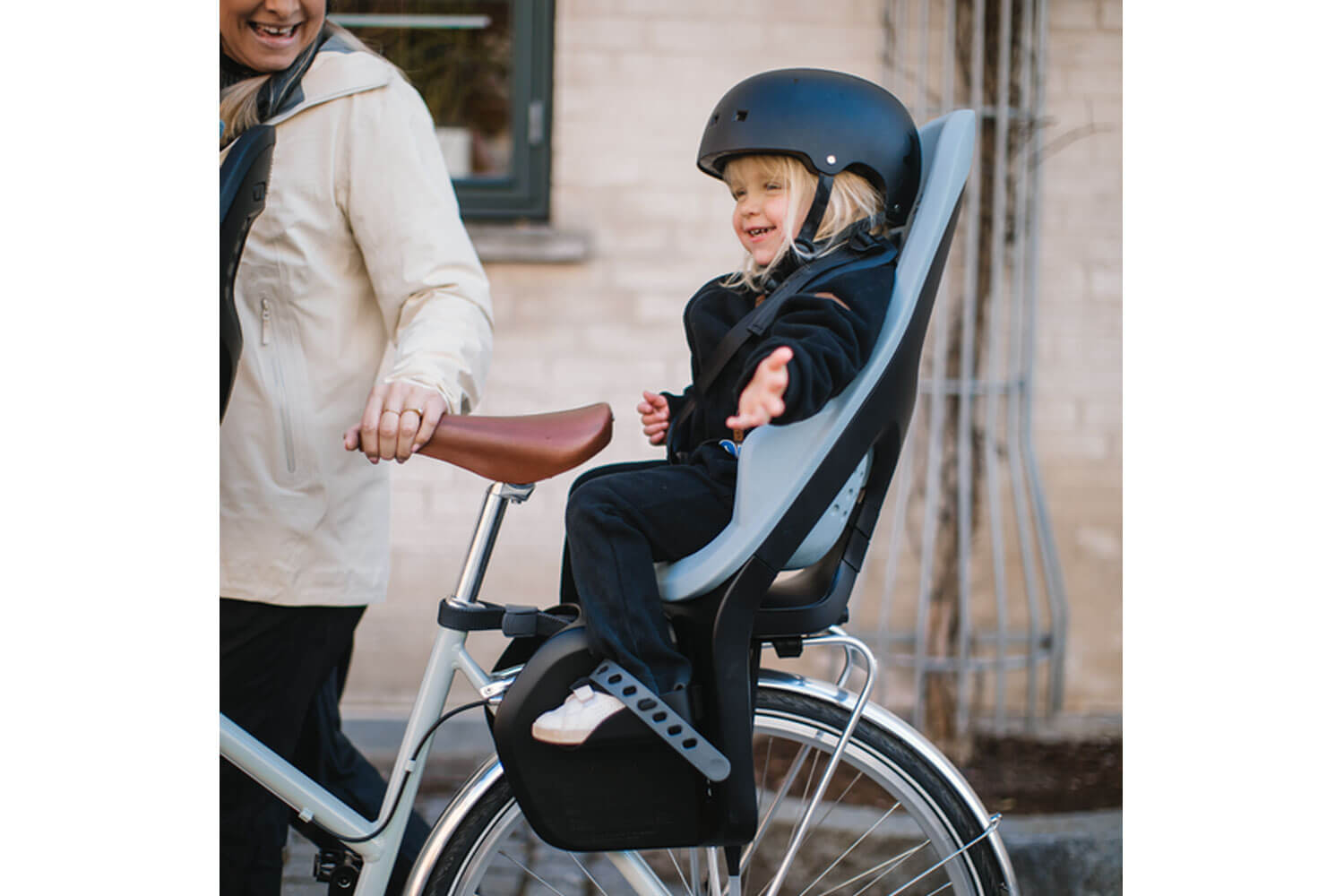 Thule Yepp 2 maxi Kindersitz  